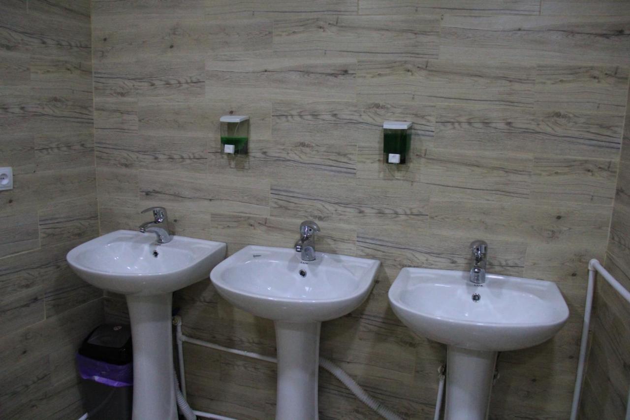 Blossom Hostel Updated ! Обновлено !!! City Center! Perfect Order!!! Snow-White Bed Linen!!! Идеальный Порядок!!! Белоснежное Постельное Белье!!! Центр Города !!! Tbilisi Exterior photo