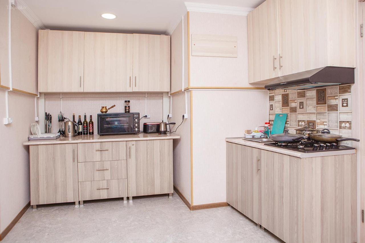 Blossom Hostel Updated ! Обновлено !!! City Center! Perfect Order!!! Snow-White Bed Linen!!! Идеальный Порядок!!! Белоснежное Постельное Белье!!! Центр Города !!! Tbilisi Exterior photo